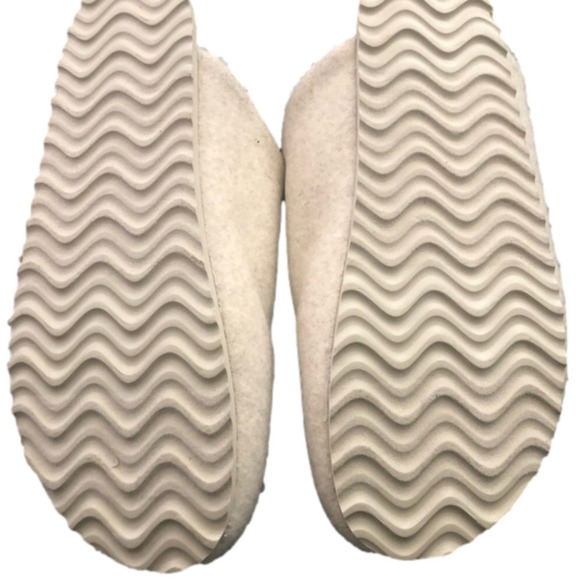 NEW GAP Cozy Clogs, Ivory Frost - Picture 4 of 11